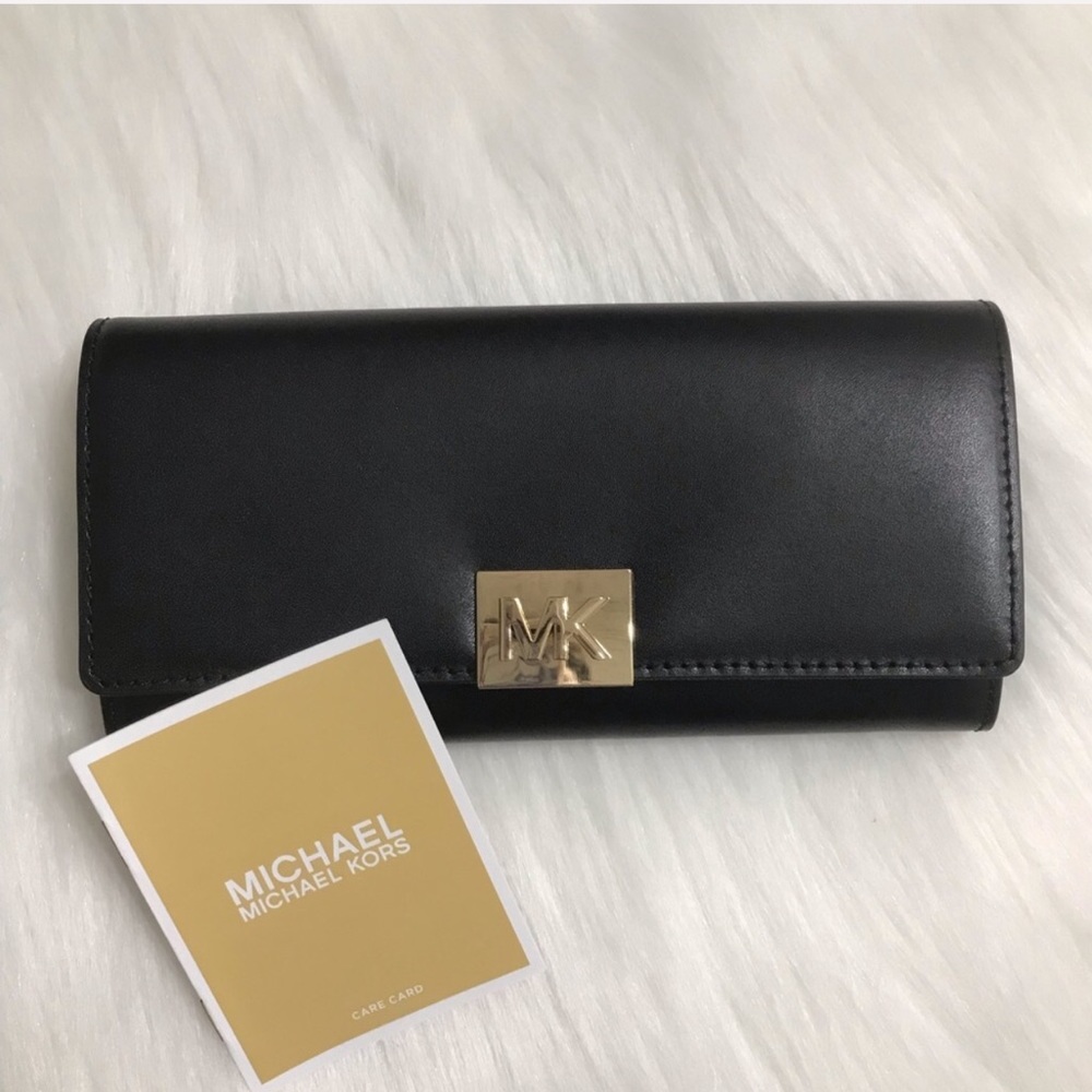 NWT Michael Kors Mindy Carryall Flap Clutch Wallet - Picture 2 of 7